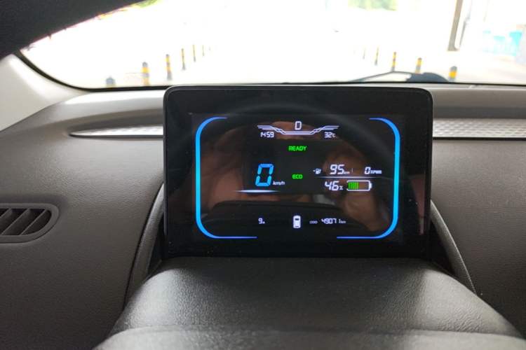 Used CHANGAN NEVO Lumin 2022 210km Sweet Edition Instrument Cluster