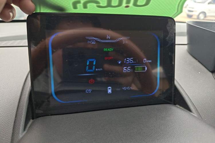 Used CHANGAN NEVO Lumin 2022 210km Sweet Edition Instrument Cluster
