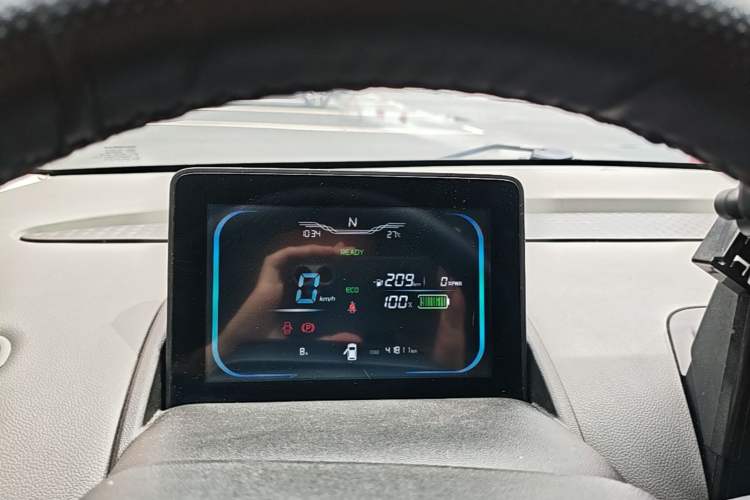 Used CHANGAN NEVO Lumin 2022 210km Sweet Edition Instrument Cluster