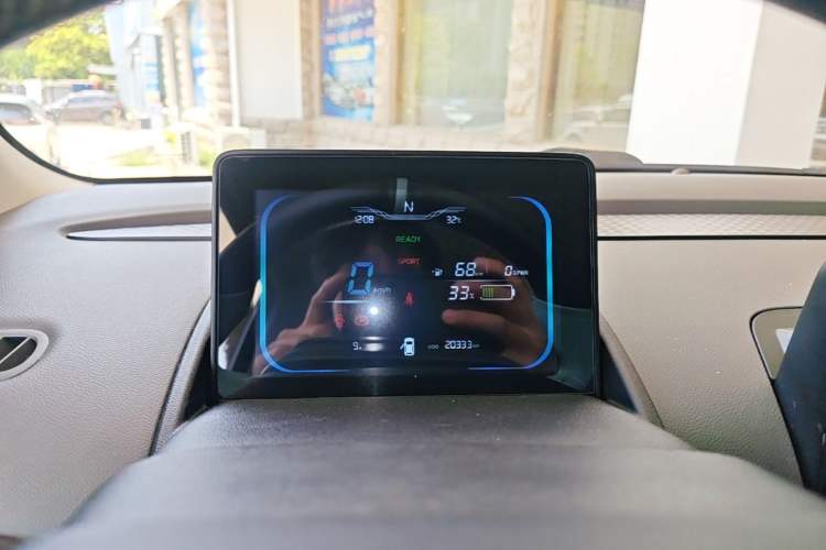 Used CHANGAN NEVO Lumin 2022 210km Sweet Edition Instrument Cluster