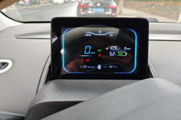 Used CHANGAN NEVO Lumin 2022 210km Sweet Edition Instrument Cluster