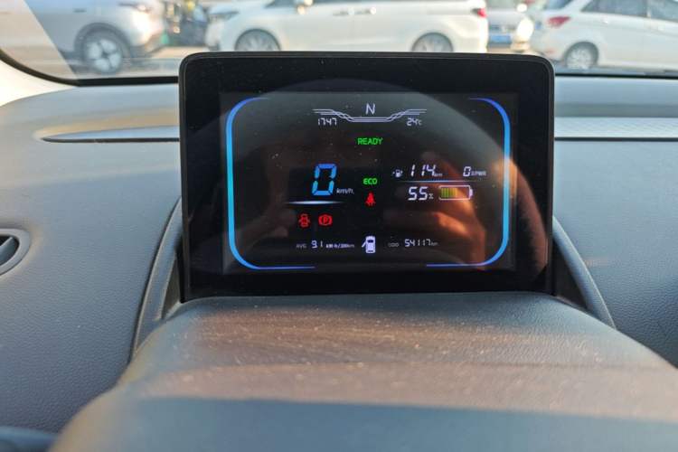 Used CHANGAN NEVO Lumin 2022 210km Sweet Edition Instrument Cluster