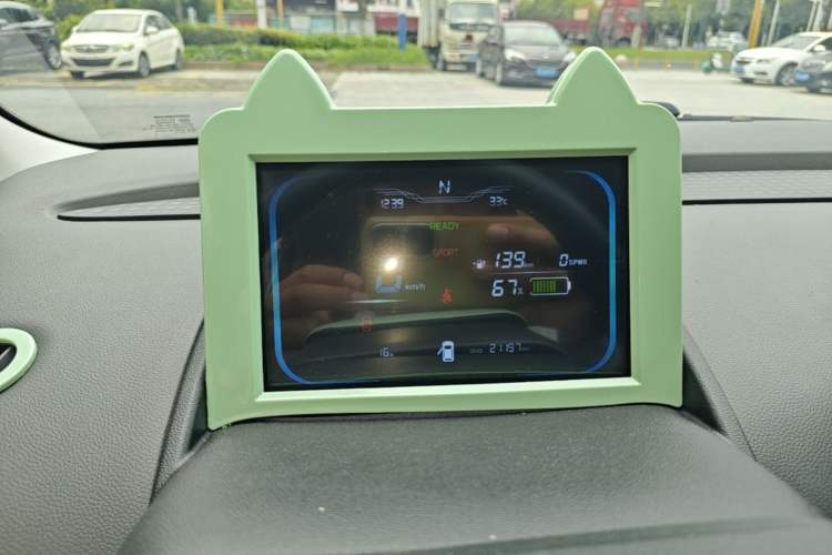 Used CHANGAN NEVO Lumin 2022 210km Sweet Edition Instrument Cluster