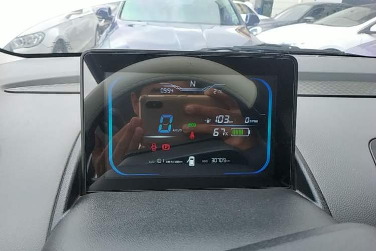 Used CHANGAN NEVO Lumin 2022 155 km – Refreshingly Sweet Edition Instrument Cluster