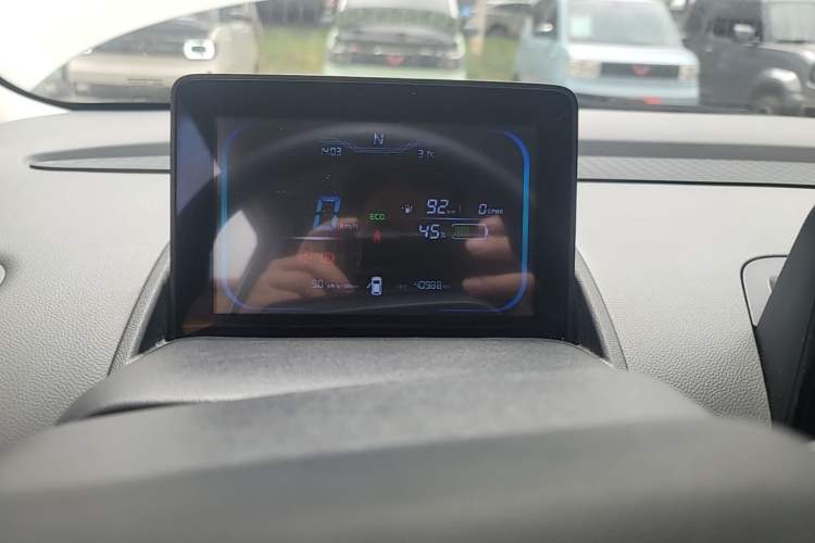 Used CHANGAN NEVO Lumin 2022 210km Sweet Edition Instrument Cluster