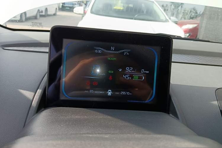 Used CHANGAN NEVO Lumin 2022 210km Sweet Edition Instrument Cluster