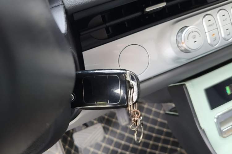 Used CHANGAN NEVO Lumin 2022 155 km – Refreshingly Sweet Edition Interior 1