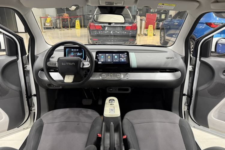 Used CHANGAN NEVO Lumin 2022 301km Honey-Sweet Version Interior 1