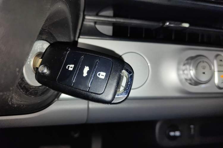Used CHANGAN NEVO Lumin 2022 210km Sweet Edition Interior 1