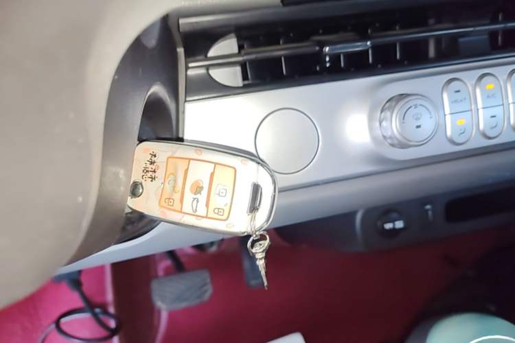 Used CHANGAN NEVO Lumin 2022 155 km – Refreshingly Sweet Edition Interior 1