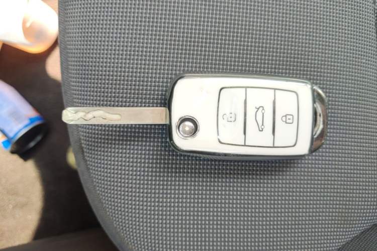 Used CHANGAN NEVO Lumin 2022 155 km – Refreshingly Sweet Edition Interior 1