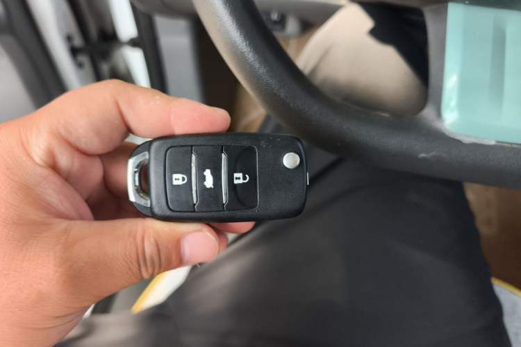 Used CHANGAN NEVO Lumin 2022 155 km – Refreshingly Sweet Edition Interior 1