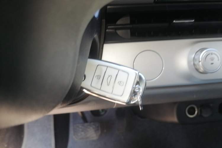 Used CHANGAN NEVO Lumin 2022 155 km – Refreshingly Sweet Edition Interior 1