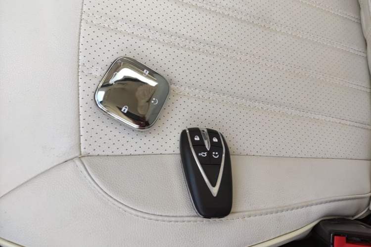 Used CHANGAN NEVO Lumin 2022 210km Sweet Edition Interior 1