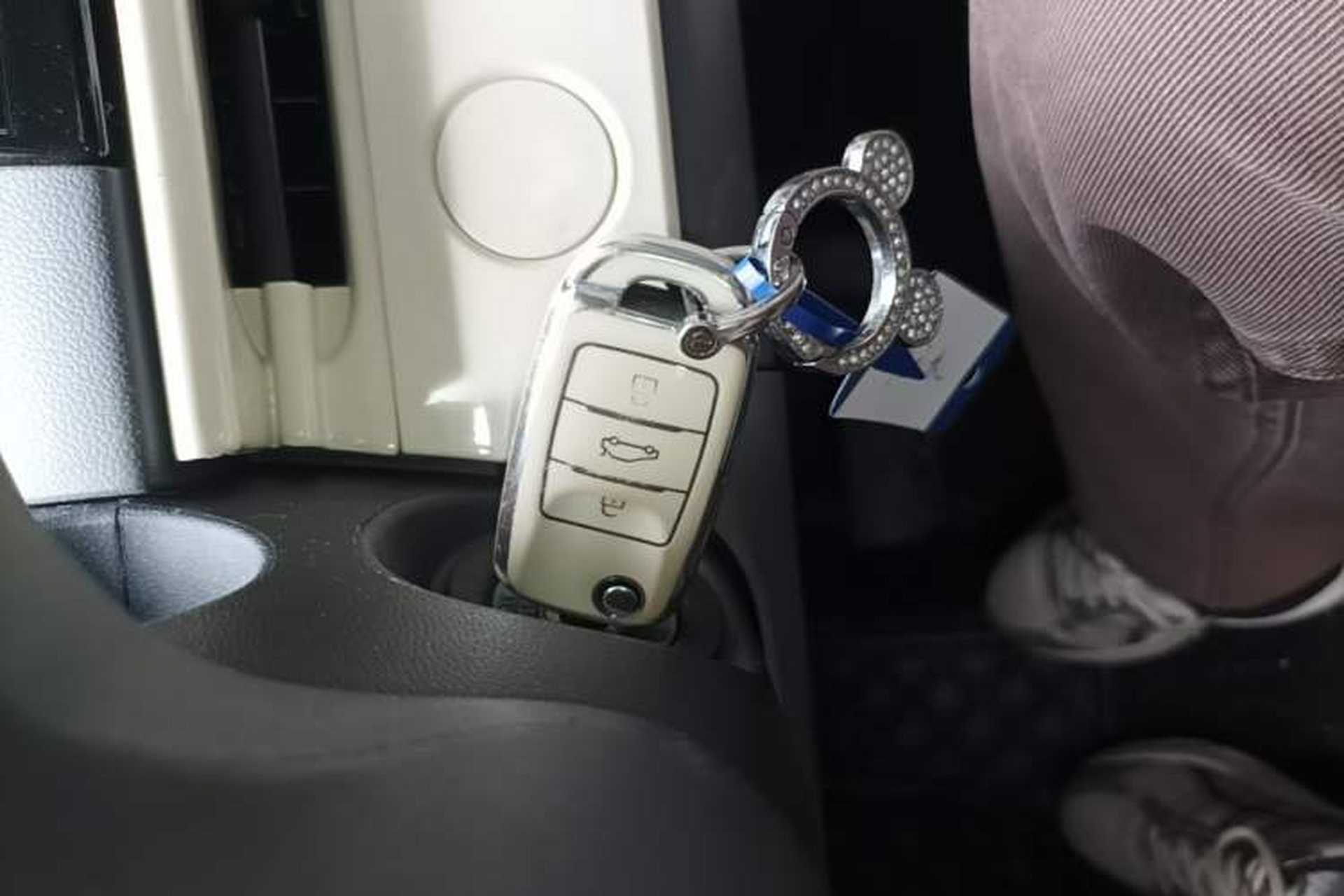 Used CHANGAN NEVO Lumin 2022 210km Sweet Edition Interior 1