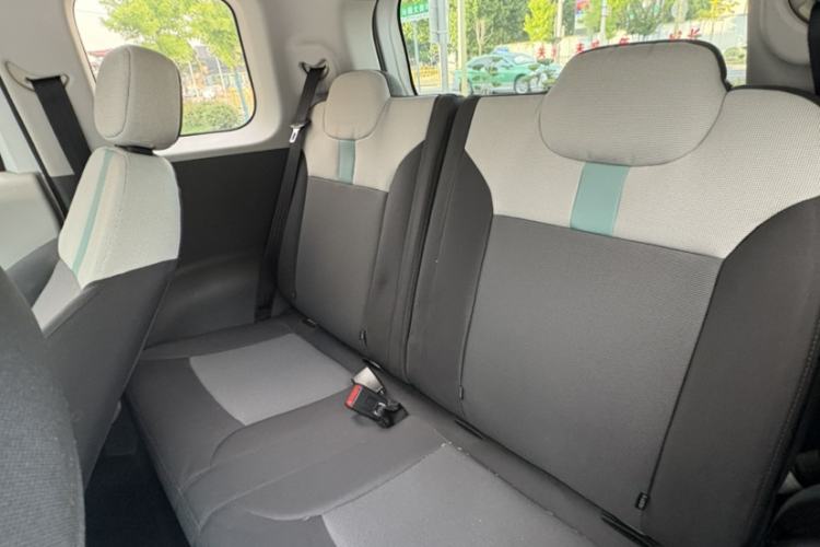 Used CHANGAN NEVO Lumin 2022 155 km – Refreshingly Sweet Edition Interior 2