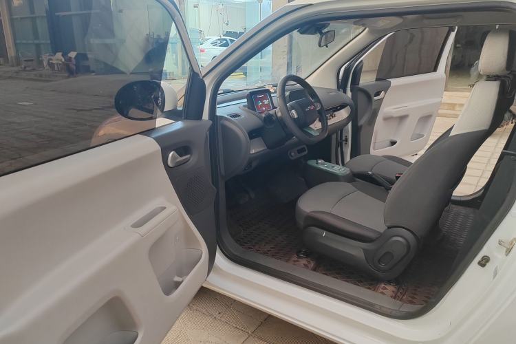 Used CHANGAN NEVO Lumin 2022 155 km – Refreshingly Sweet Edition Interior 2