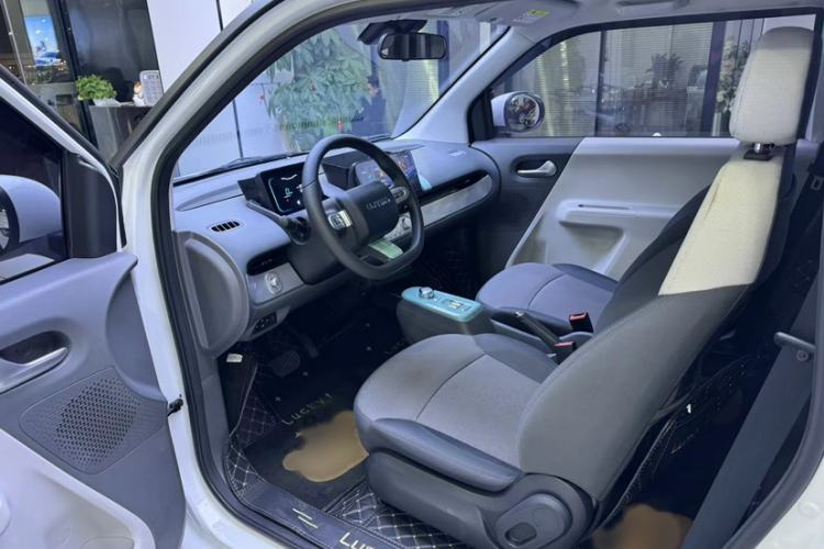 Used CHANGAN NEVO Lumin 2022 210km Sweet Edition Interior 3