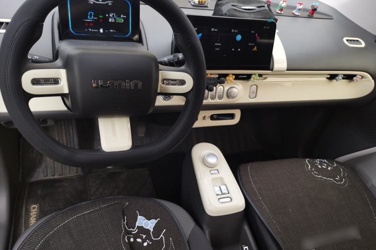 Used CHANGAN NEVO Lumin 2022 155 km – Refreshingly Sweet Edition Interior 3