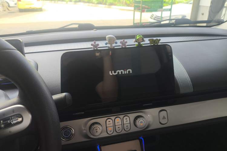 Used CHANGAN NEVO Lumin 2022 210km Sweet Edition Interior 3