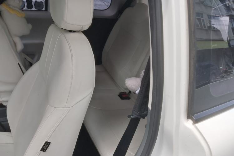 Used CHANGAN NEVO Lumin 2022 210km Sweet Edition Interior 4