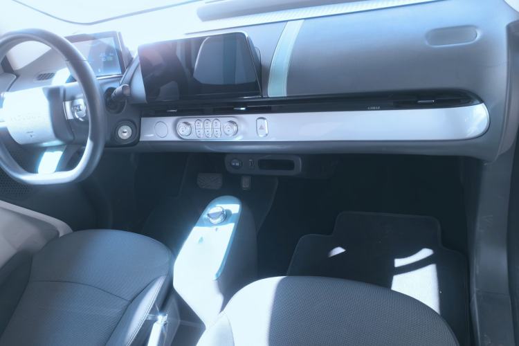 Used CHANGAN NEVO Lumin 2022 210km Sweet Edition Interior 5