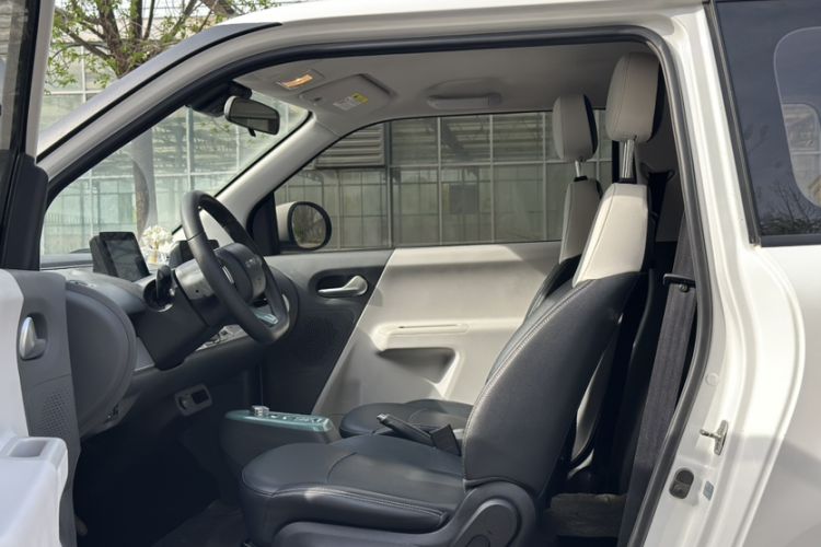 Used CHANGAN NEVO Lumin 2022 301km Honey-Sweet Version Interior 5