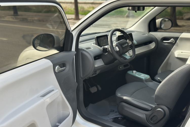 Used CHANGAN NEVO Lumin 2022 301km Honey-Sweet Version Interior 6