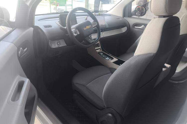 Used CHANGAN NEVO Lumin 2022 210km Sweet Edition Interior 6