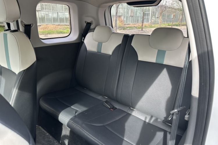 Used CHANGAN NEVO Lumin 2022 301km Honey-Sweet Version Interior 8