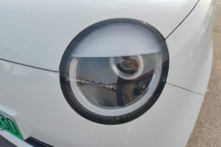 Used CHANGAN NEVO Lumin 2022 155 km – Refreshingly Sweet Edition Left Front Headlight