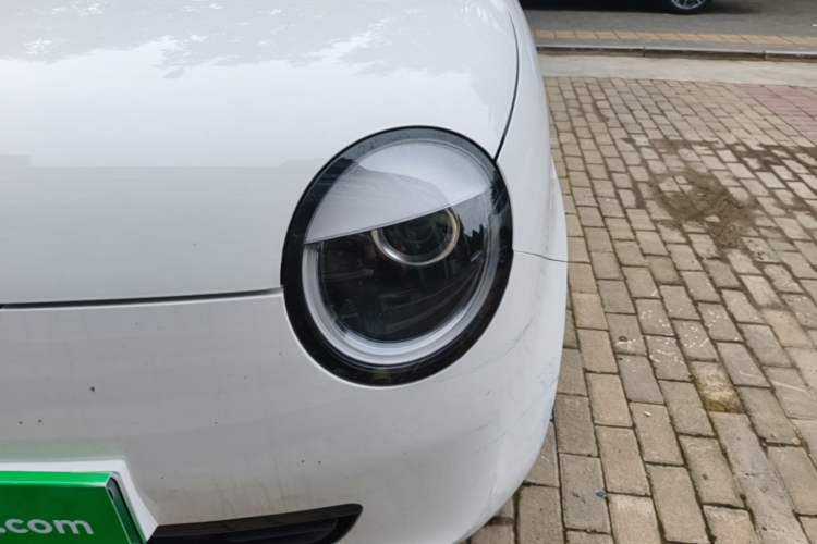 Used CHANGAN NEVO Lumin 2022 155 km – Refreshingly Sweet Edition Left Front Headlight