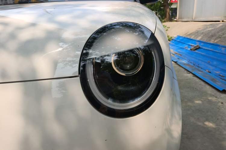 Used CHANGAN NEVO Lumin 2022 155 km – Refreshingly Sweet Edition Left Front Headlight