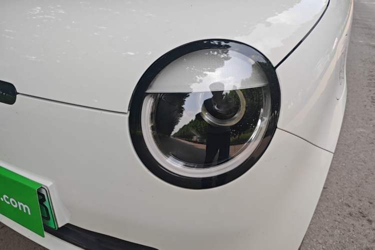 Used CHANGAN NEVO Lumin 2022 155 km – Refreshingly Sweet Edition Left Front Headlight