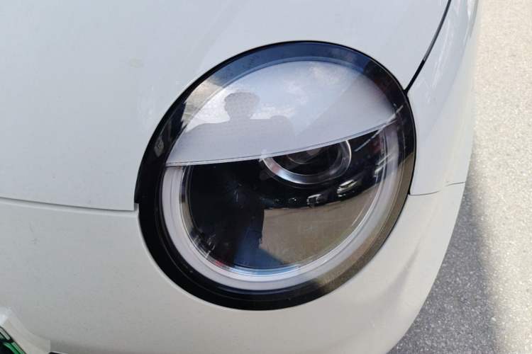 Used CHANGAN NEVO Lumin 2022 155 km – Refreshingly Sweet Edition Left Front Headlight