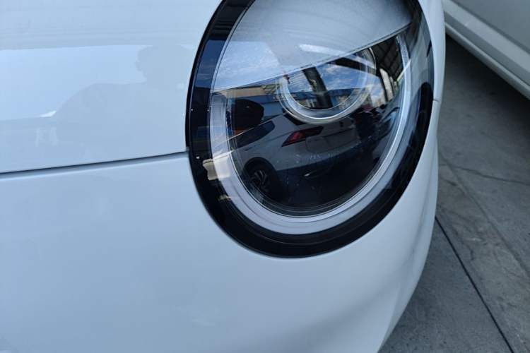 Used CHANGAN NEVO Lumin 2022 155 km – Refreshingly Sweet Edition Left Front Headlight