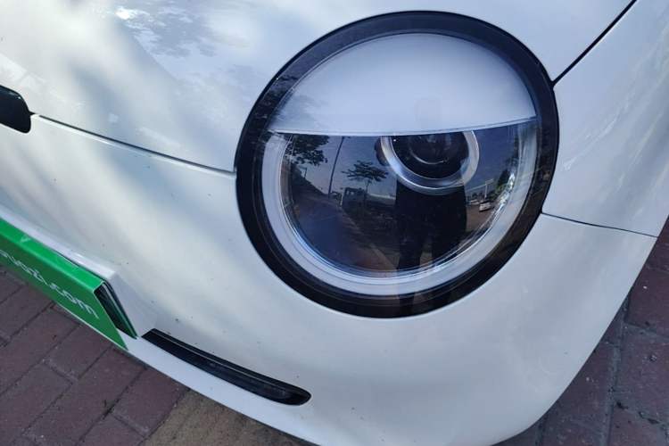 Used CHANGAN NEVO Lumin 2022 155 km – Refreshingly Sweet Edition Left Front Headlight