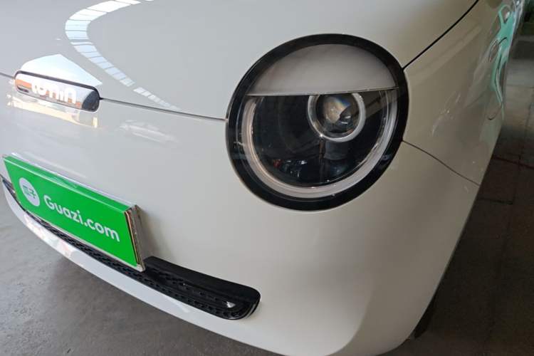 Used CHANGAN NEVO Lumin 2022 155 km – Refreshingly Sweet Edition Left Front Headlight