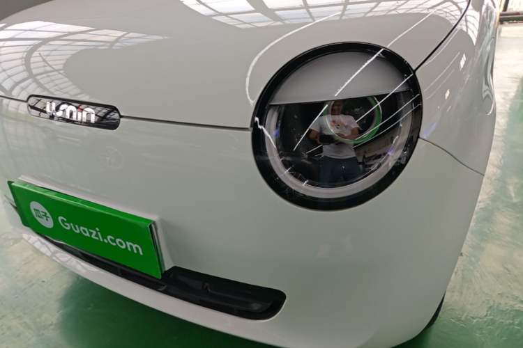 Used CHANGAN NEVO Lumin 2022 155 km – Refreshingly Sweet Edition Left Front Headlight