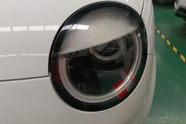 Used CHANGAN NEVO Lumin 2022 155 km – Refreshingly Sweet Edition Left Front Headlight
