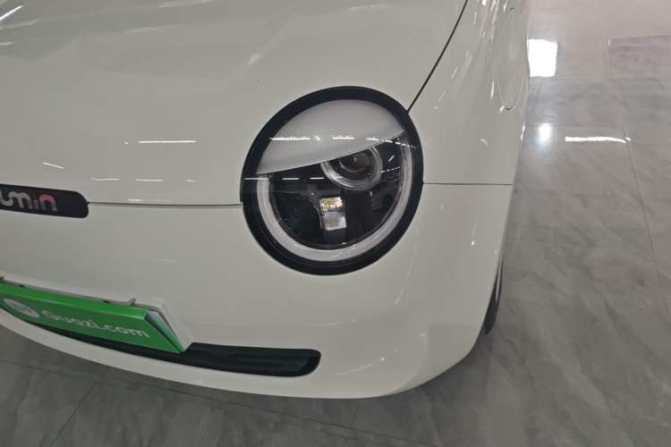 Used CHANGAN NEVO Lumin 2022 155 km – Refreshingly Sweet Edition Left Front Headlight