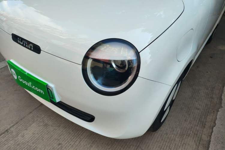 Used CHANGAN NEVO Lumin 2022 155 km – Refreshingly Sweet Edition Left Front Headlight