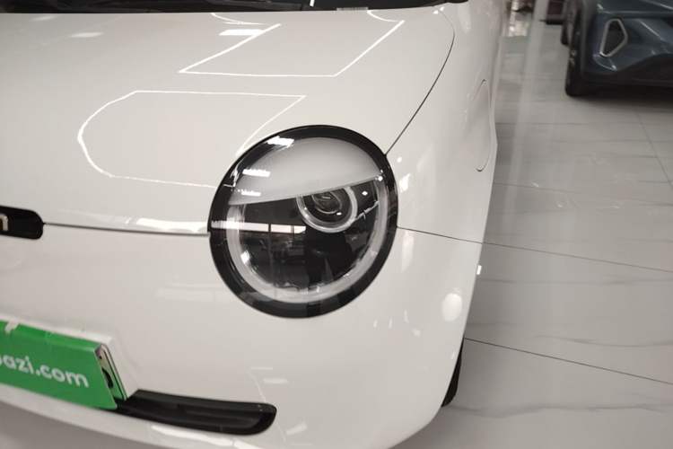 Used CHANGAN NEVO Lumin 2022 155 km – Refreshingly Sweet Edition Left Front Headlight