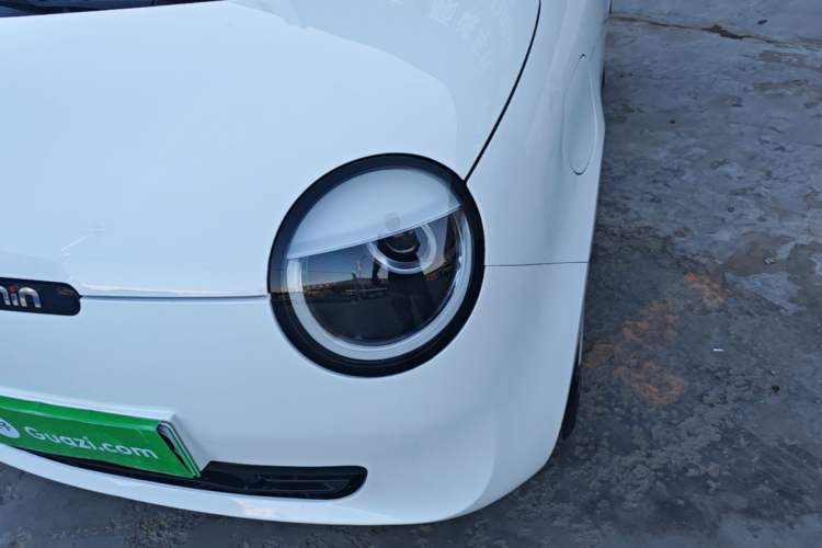 Used CHANGAN NEVO Lumin 2022 155 km – Refreshingly Sweet Edition Left Front Headlight