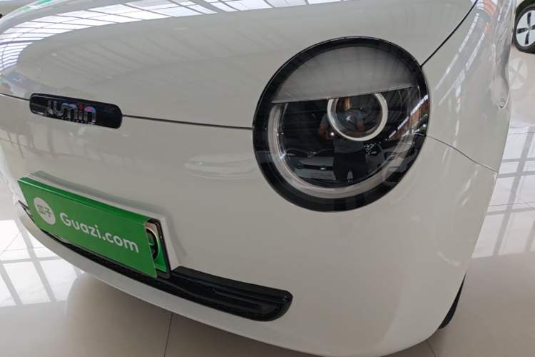 Used CHANGAN NEVO Lumin 2022 155 km – Refreshingly Sweet Edition Left Front Headlight