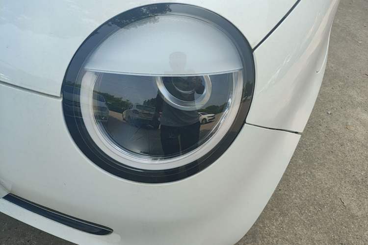 Used CHANGAN NEVO Lumin 2022 155 km – Refreshingly Sweet Edition Left Front Headlight