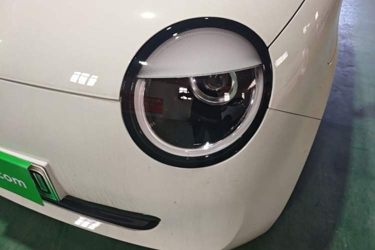 Used CHANGAN NEVO Lumin 2022 155 km – Refreshingly Sweet Edition Left Front Headlight