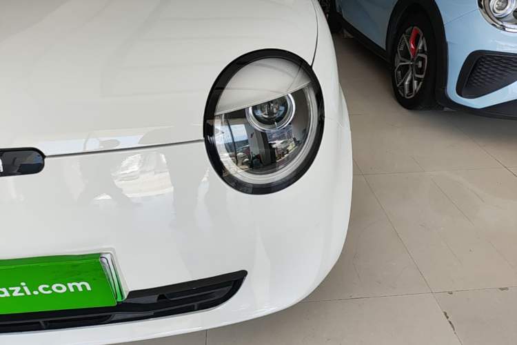 Used CHANGAN NEVO Lumin 2022 155 km – Refreshingly Sweet Edition Left Front Headlight