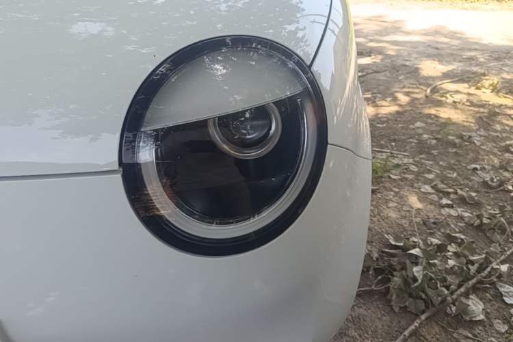 Used CHANGAN NEVO Lumin 2022 155 km – Refreshingly Sweet Edition Left Front Headlight