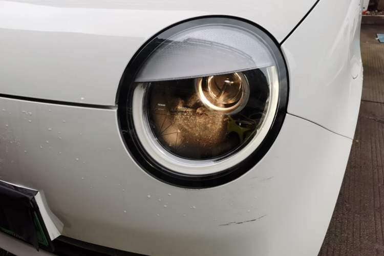 Used CHANGAN NEVO Lumin 2022 155 km – Refreshingly Sweet Edition Left Front Headlight